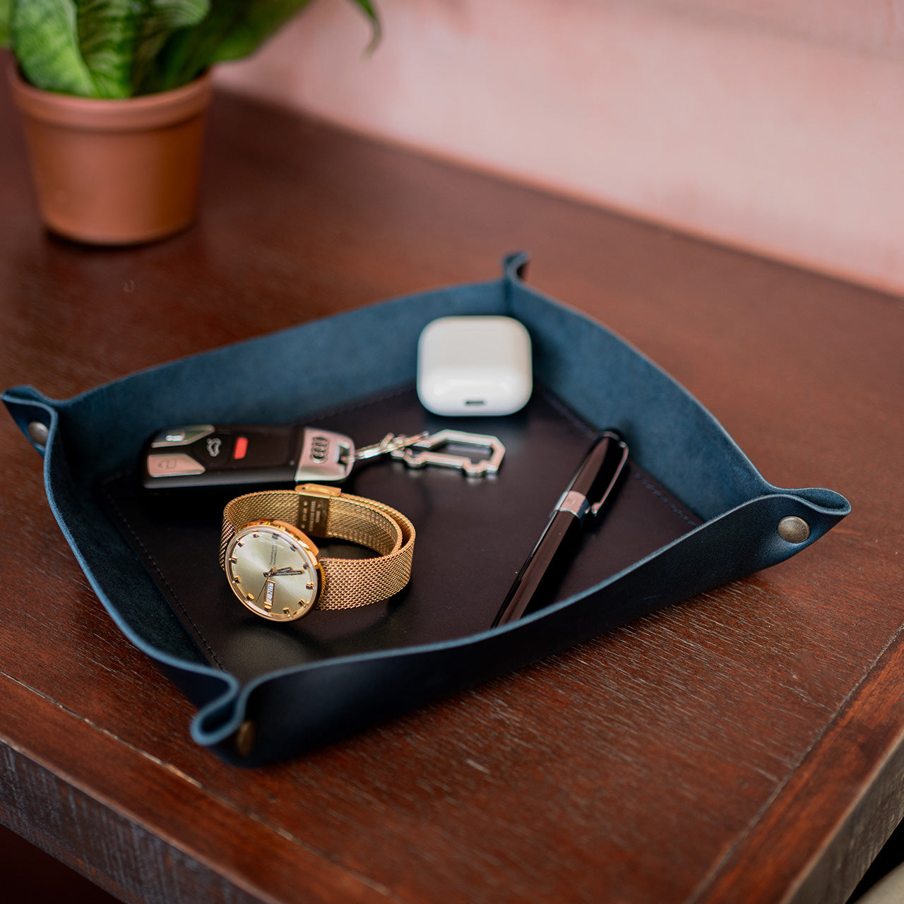 How to Choose the Right Catchall Tray