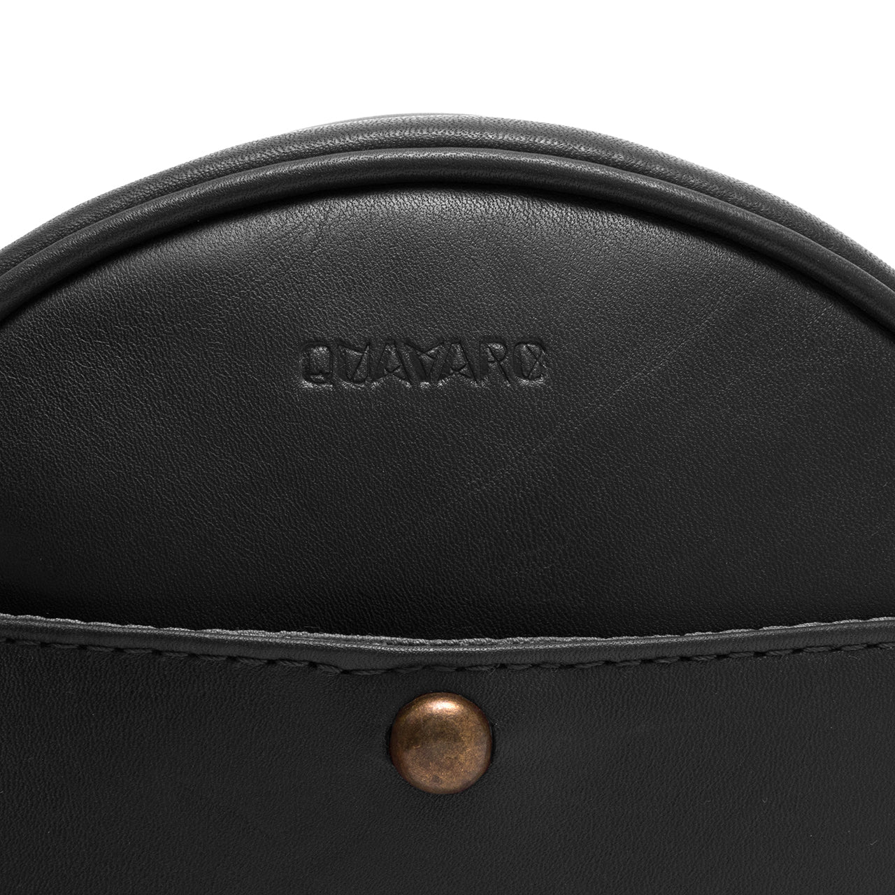 Piper Circle Crossbody Bag - Quavaro