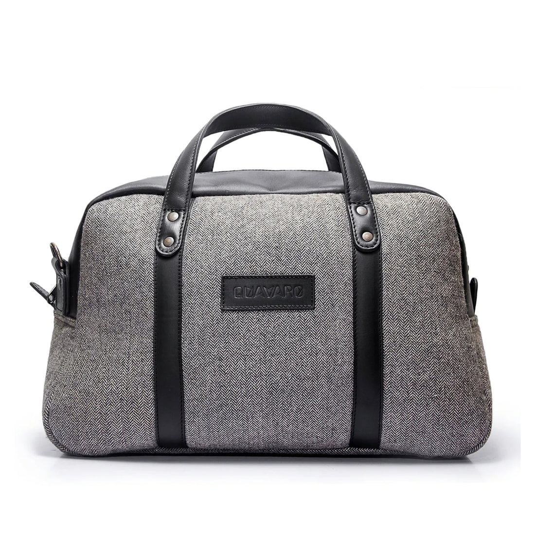 The Weekend Travel Bag is made from full grain leather with both smooth and pebbled textures for a luxurious look and feel