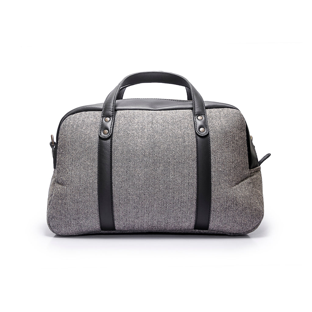 Spacious and durable Albatross travel duffel bag for weekend trips.

